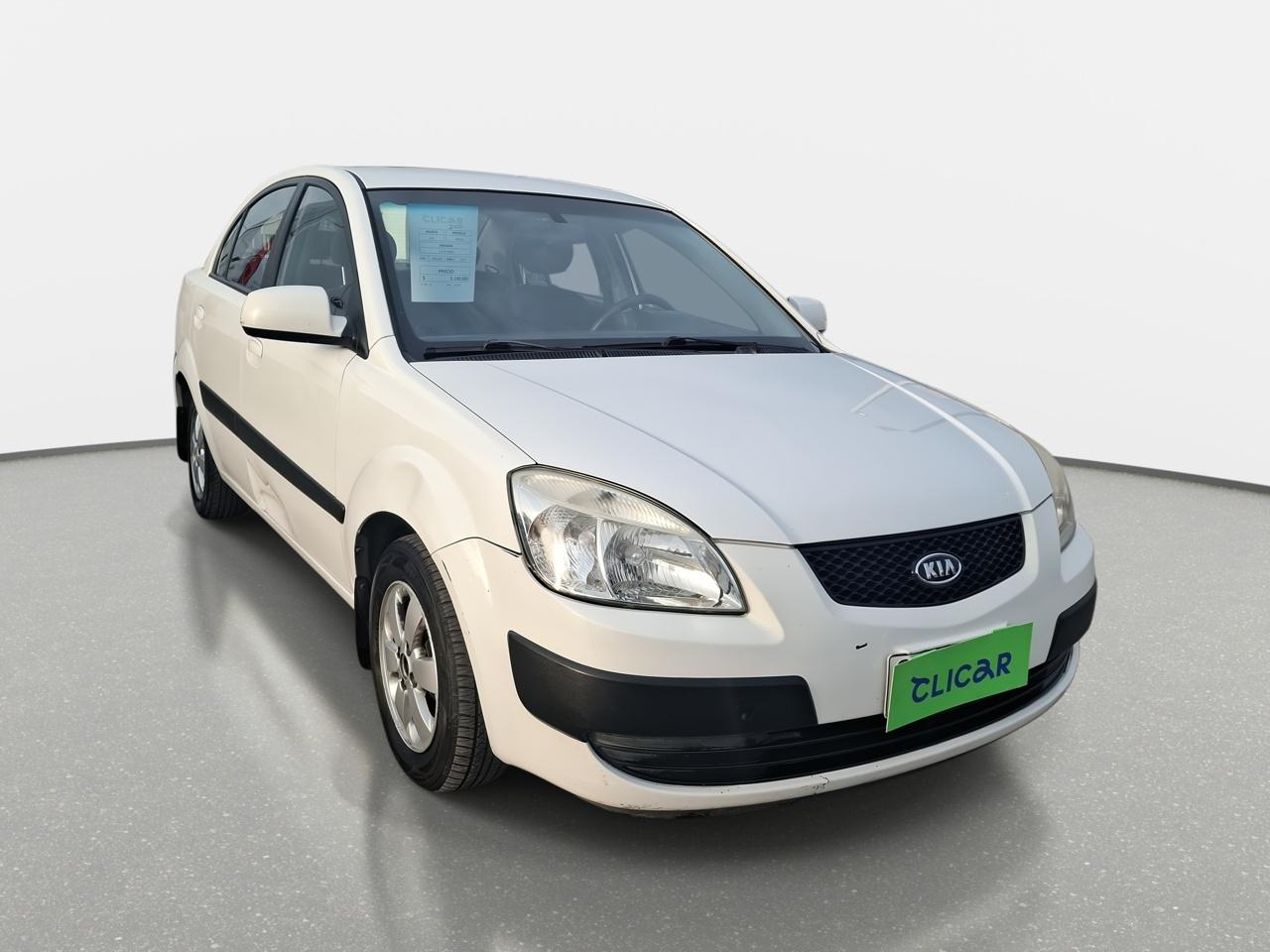 Automovil Kia Rio