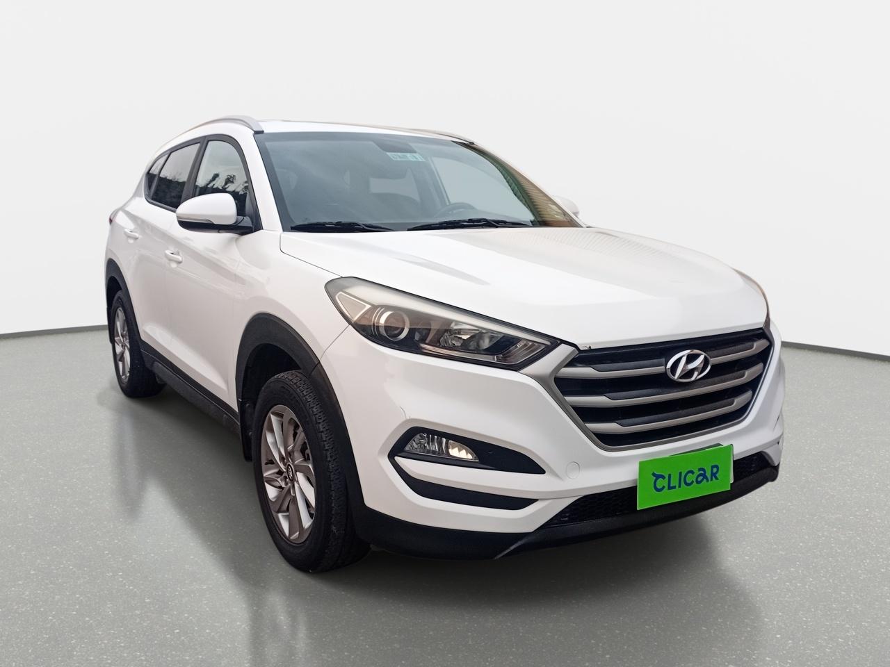Station Wagon Hyundai Tucson