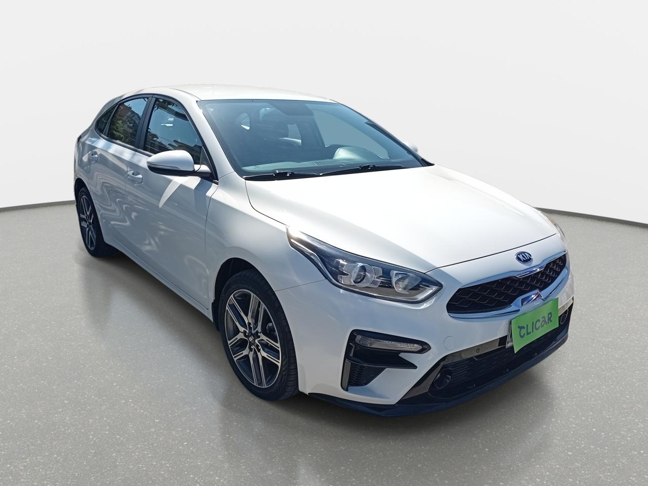 Automovil Kia Cerato 5