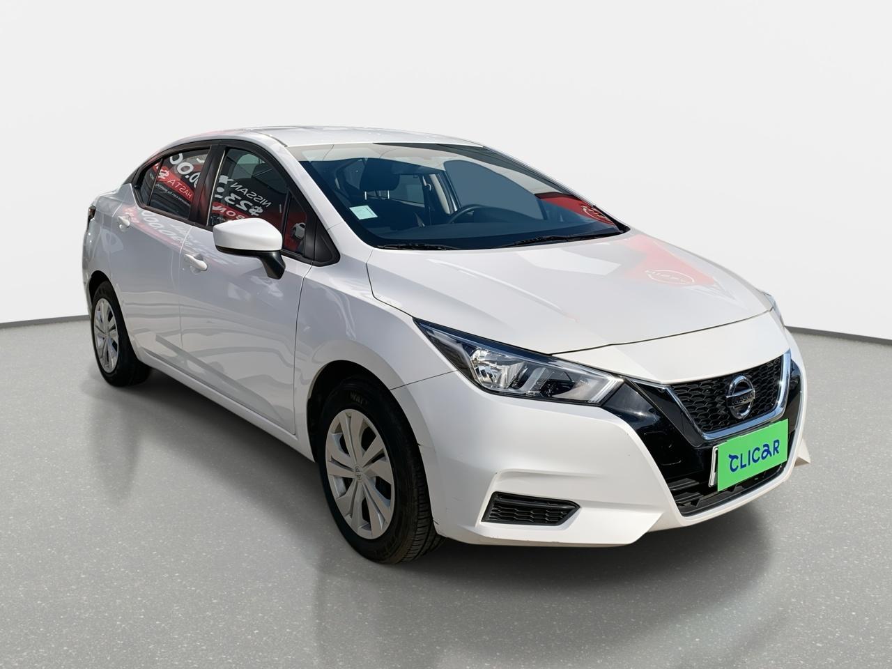 Automovil Nissan Versa