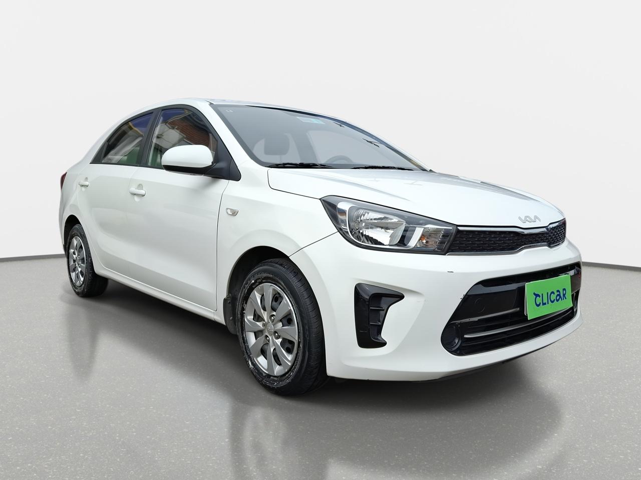 Automovil Kia Soluto