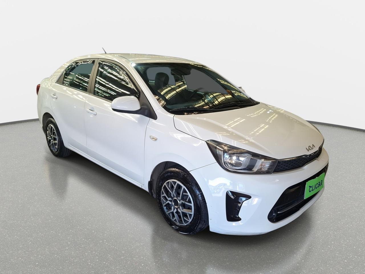 Automovil Kia Soluto